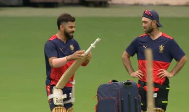 IPL 2023: When Virat Kohli starts training, a lot of RCB fans show up in Bengaluru to watch a practice.