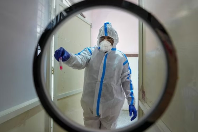 For the first time since September, 300 Covid cases have been recorded in Delhi in the last 24 hours.