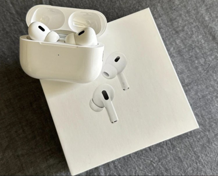 Possibly later this year, Apple AirPods Pro 2 with a USB Type-C connector will be released.