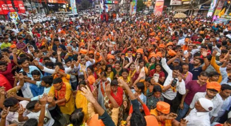 In six states, Ram Navami violence has resulted in the deaths of two people, making the situation even more volatile as new conflicts break out.