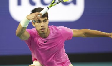 After falling to Jannik Sinner in the Miami Open semi-final, Carlos Alcaraz: He can't be beat.
