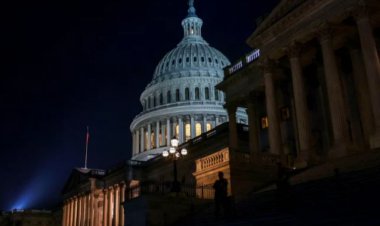 US deflects very first default, endorses obligation limit suspension
