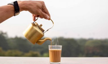 Caramel tea is now trending on Instagram. Do you want to give it a shot?