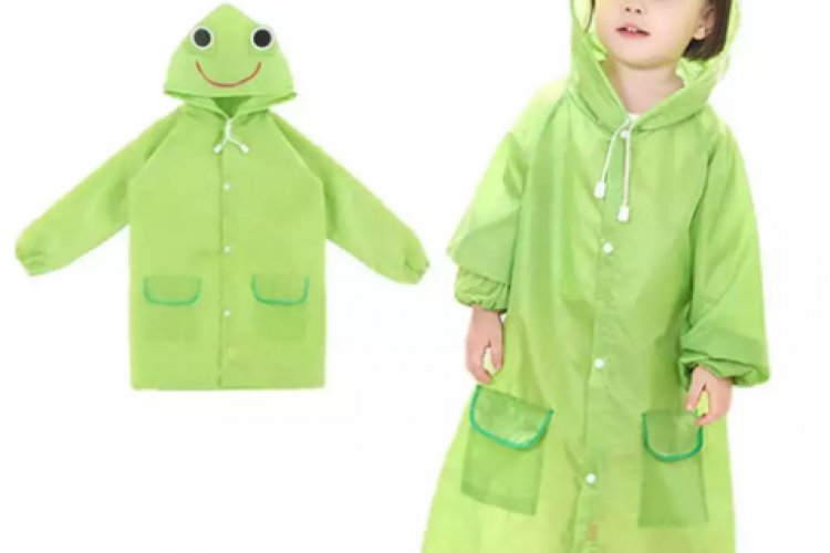 The 6 Best Raincoats for Kids for Endless Fun This Monsoon