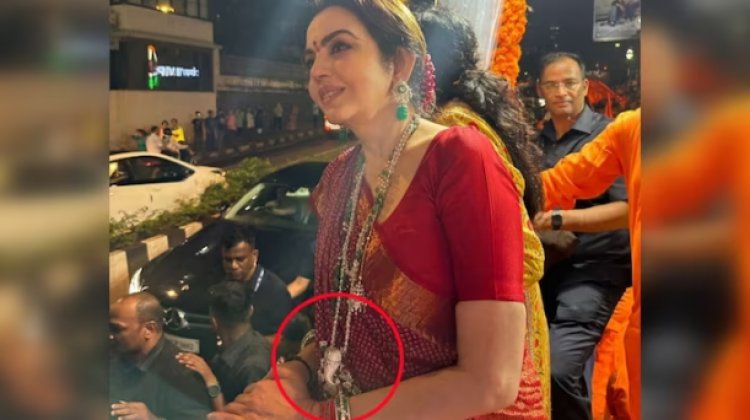 Nita Ambani wears Ganpati jewelry in Mumbai during Ganesh Visarjan.