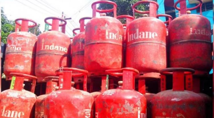 Commercial LPG cylinder prices have increased by Rs 209; see the new rates here.