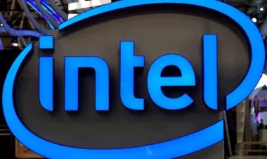 Intel names seasoned chipmaker Lip-Bu Tan as CEO, indicating that the company will not separate its chip design and manufacturing divisions.